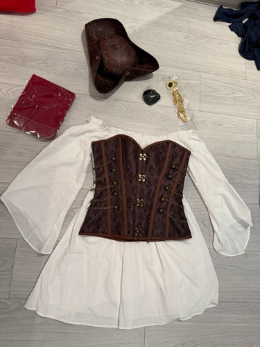 Womens pirate fancy dress - pirate,