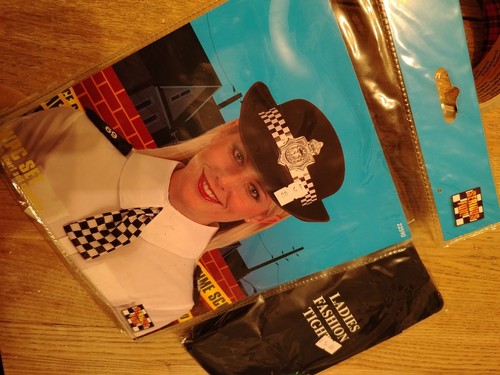 Police woman costume - police,