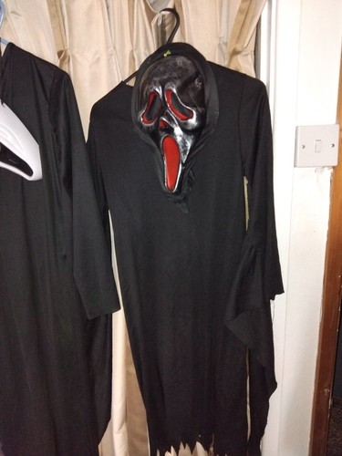 Scream inspired medium costume - scream-inspired,